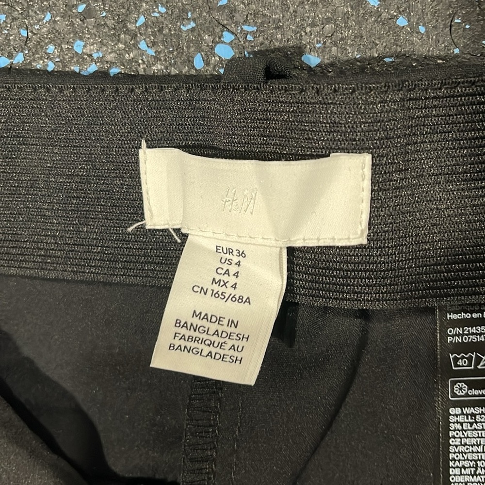 H&M pants size 4 - Picture 2 of 4